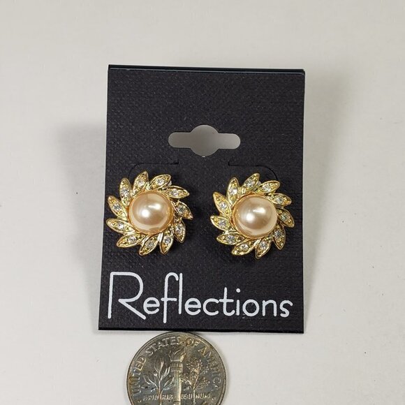 Women's Stylish Polished Gold tone Sparkling Crystal Stud Earrings - Size 0.5-in - Picture 5 of 7